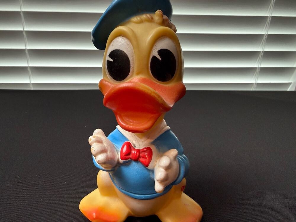 Vtg 1950s Sun Rubber Donald Duck Toy Walt Disney 6" Sailor Figure